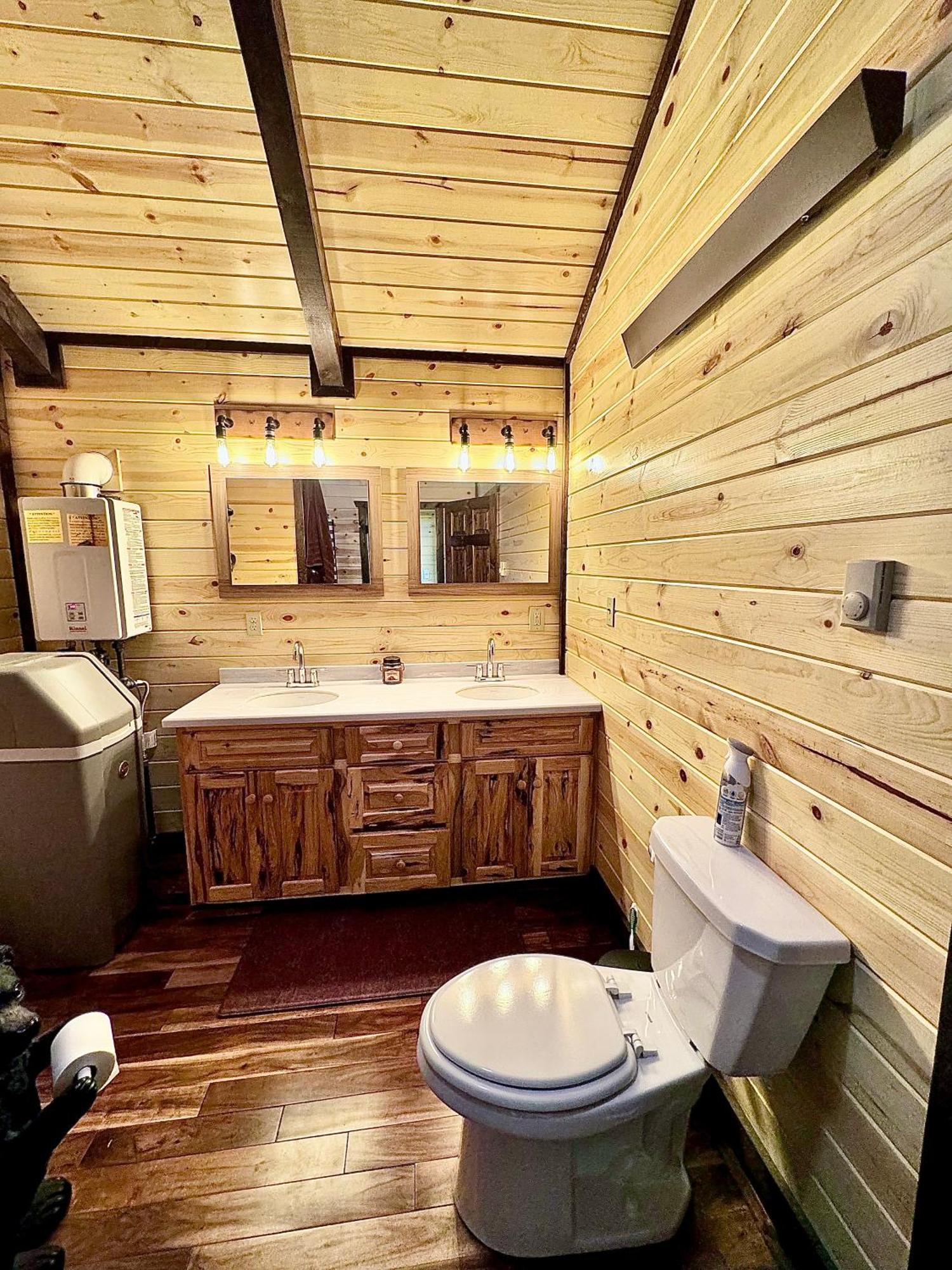 The Lodge At Devils Tower Exterior foto